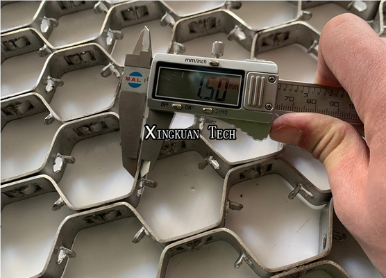 Het Metaalnetwerk van de staalhexuitdraai, het Metaal Mesh For Refractory Lining van het Hexuitdraaistaal