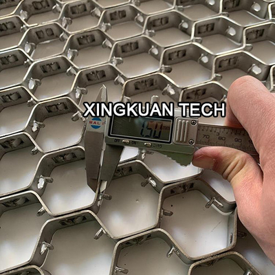 L Type hexagonaal Netwerk 1.5×20mm×45mm van het Hexuitdraaimetaal voor Vuurvaste Voering
